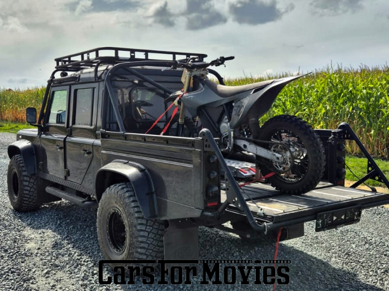 CarsForMovies | Land Rover Defender 130 Spectre 2011 England Schwarz Braun Zivilfahrzeug Geländewagen DE - Niedersachsen 7830 